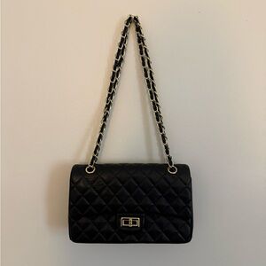 Classic quilted leather bag